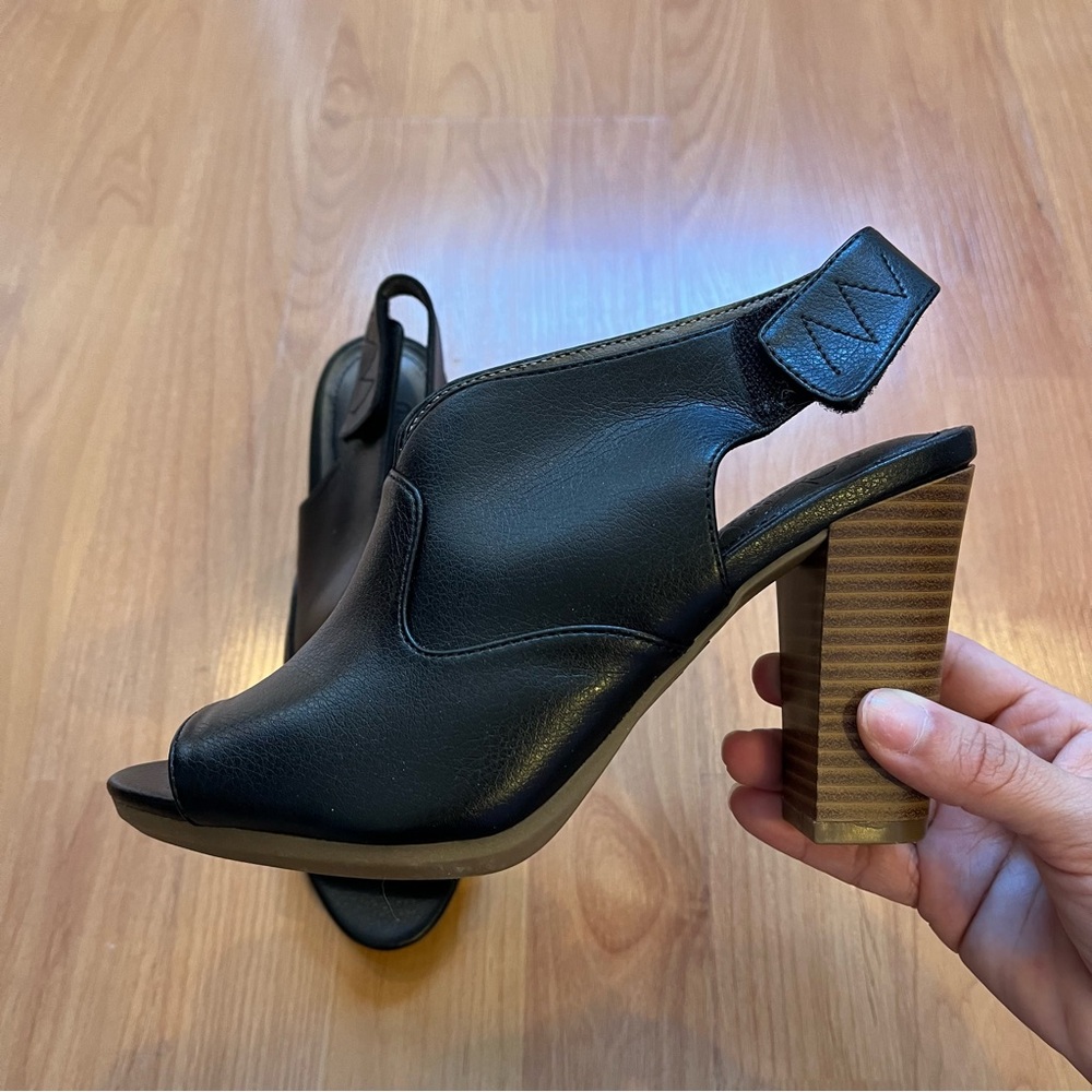 LifeStride Naomi slingback block heel booties